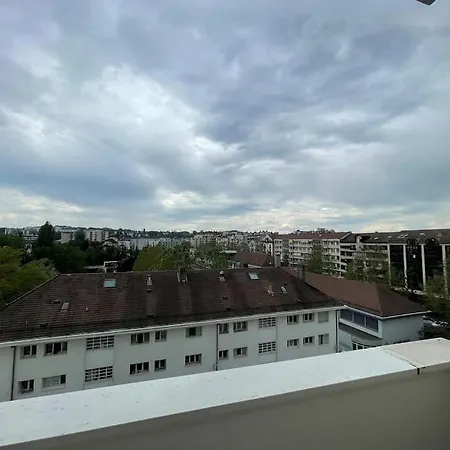 Lachenal, Centre, Balcon Avec Vue Chateau * 阿讷西